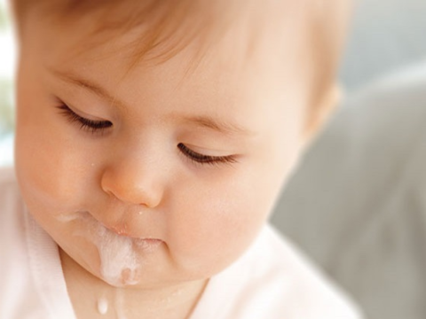 Giảm nôn trớ ở trẻ sơ sinh