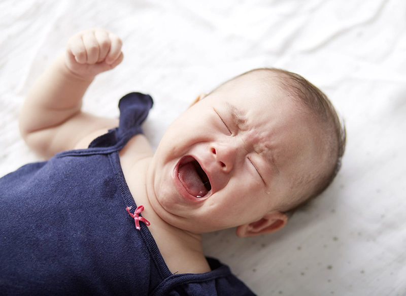 L. reuteri Protectis giảm đáng kể thời gian khóc và quấy khóc ở trẻ bị đau bụng co thắt (colic), đồng thời cải thiện sức khỏe tinh thần của mẹ.