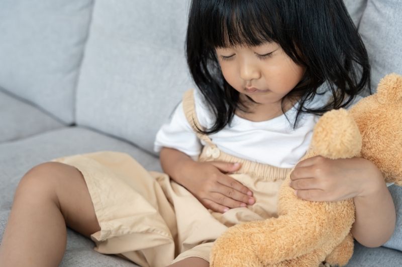 Sau 4 và 8 tuần bố sung L.reuteri Protectis, tần suất và cường độ các cơn đau bụng đều giảm đáng kể