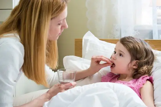Tại sao cần bổ sung men vi sinh khi sử dụng kháng sinh?